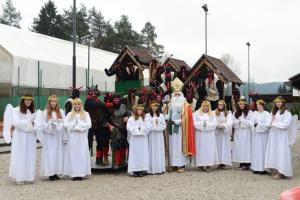 Sveti Miklavž obiskal otroke v Vodicah